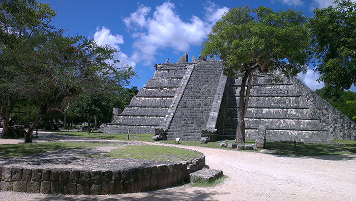 mayan-piramid