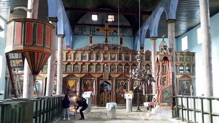 Bosilegrad_Izvor_cherkva2