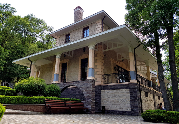 Mezhyhirya Residence Villa Putinka